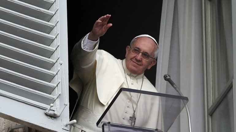 Папа Римский Франциск молится за Украину и просит благословения для ее народа - фото 1