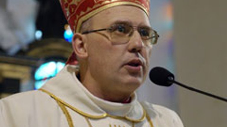 Єпископ Радослав Змітрович: Церква має подбати про подружжя і родину - фото 1