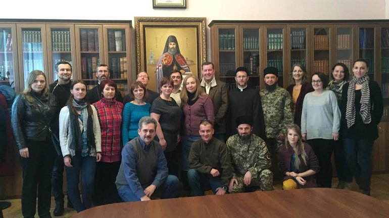 У Києві відбувся семінар для капеланів різних релігій, волонтерів та психологів з міжнародними спеціалістами - фото 1