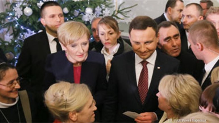 Президент Дуда попросил Порошенко вернуть полякам три костела - фото 1