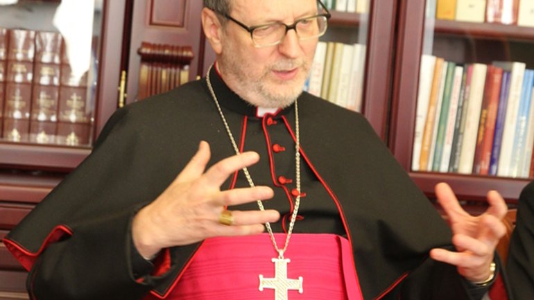 Архиєпископ Клаудіо Ґуджеротті: Найважливіше, щоб весь світ знав і не забував про ситуацію в Україні - фото 1