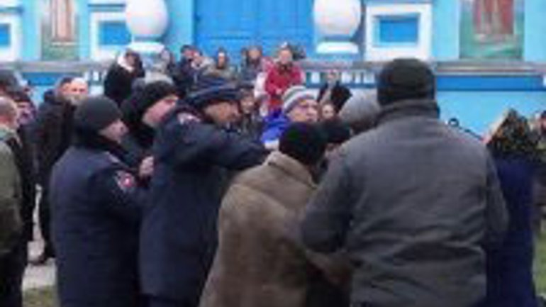 В УПЦ (МП) подыскивают людей, готовых к решительной защите «канонического православия» - фото 1