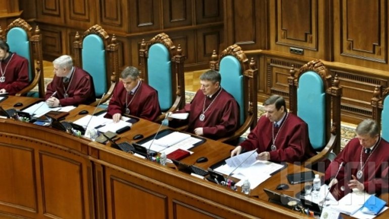 Конституційний Суд розгляне питання публічних релігійних зібрань - фото 1