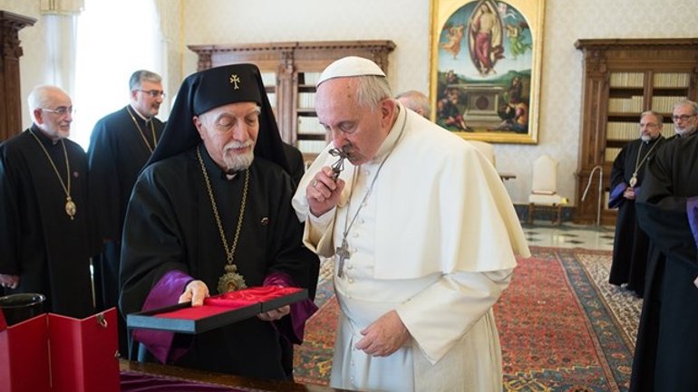 Pope May Visit Armenia in June, Vatican Says - фото 1