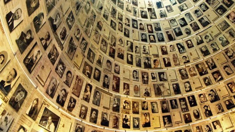Israel marks Holocaust Remembrance Day - фото 1