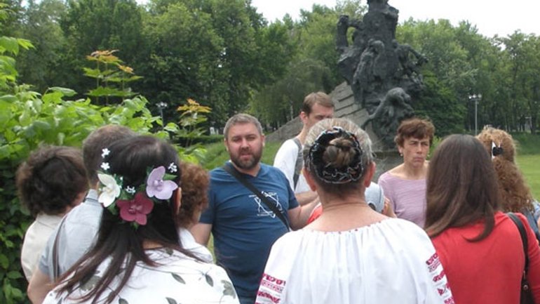 Київська єврейська адвентистська громада здійснили екскурсію до Бабиного Яру - фото 1