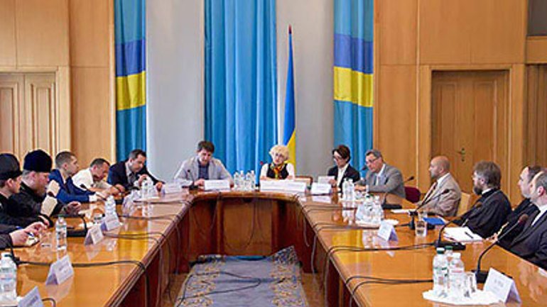МЗС та Церкви звернули увагу на проблему звільнення заручників на Донбасі - фото 1