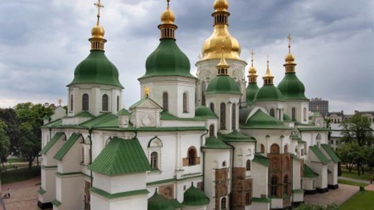 Кабмін доручив до 2020 року відреставрувати "Софію Київську" та Собор святого Юра - фото 1