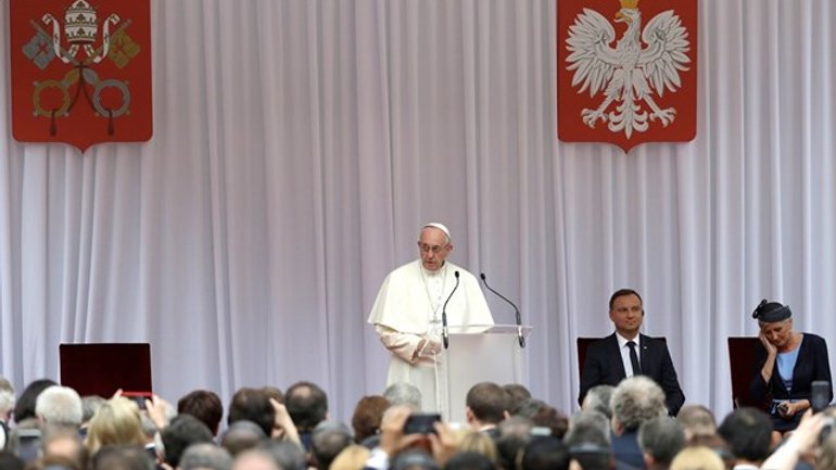 Папа у першій промові в Кракові говорив про примирення між сусідніми народами - фото 1