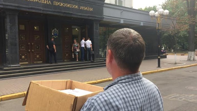 Понад 36 000 громадян України просять Президента  захистити Патріарший Собор УГКЦ від руйнації - фото 1