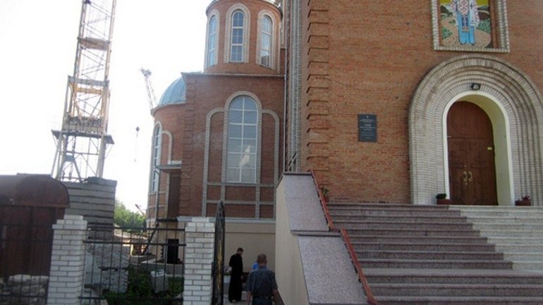 На Одещині священик затримав злодія, коли той грабував церкву - фото 1