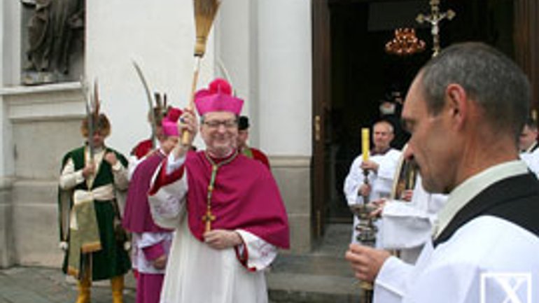У Луцьку відзначили 400-річчя кафедрального собору Петра і Павла - фото 1