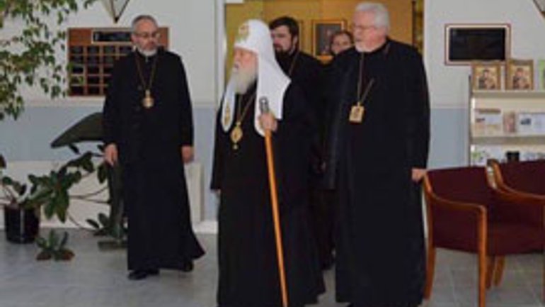 Патриарх Филарет посетил главный центр УПЦ США - фото 1