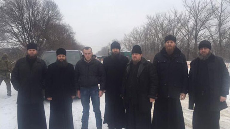 Священники УПЦ (МП) помогли освободить киборга Тараса Колодия - фото 1