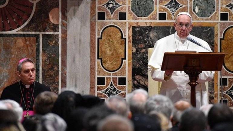 Pope Francis mentioned Ukraine in his address to the members of the Diplomatic Corps of the Holy See - фото 1