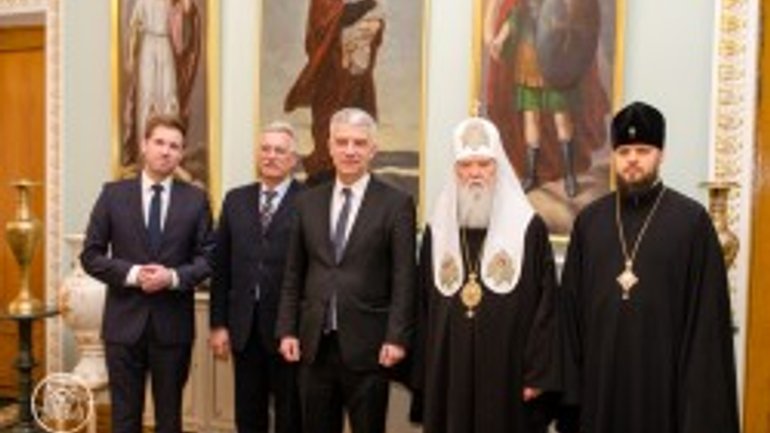 Patriarch of UOC KP briefs German Ambassador on religious situation in Ukraine - фото 1