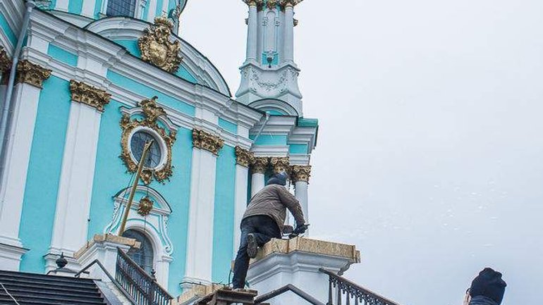 У Києві після реставрації відкрили Андріївську церкву - фото 1