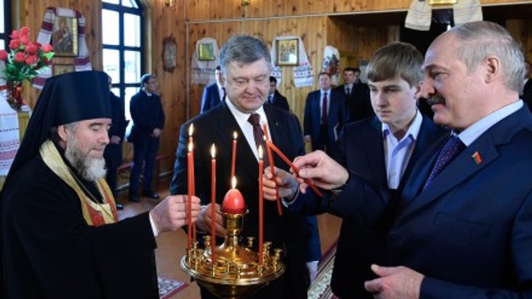 Президенти України та Білорусі помолились за мир та отримали ікони “Тайна вечеря” - фото 1
