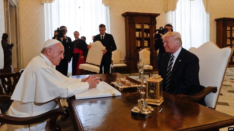 Папа Франциск прийняв Трампа у Ватикані - фото 1