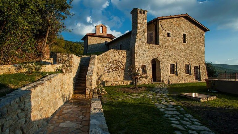 Влада Італії безкоштовно роздає старовинні монастирі - фото 1