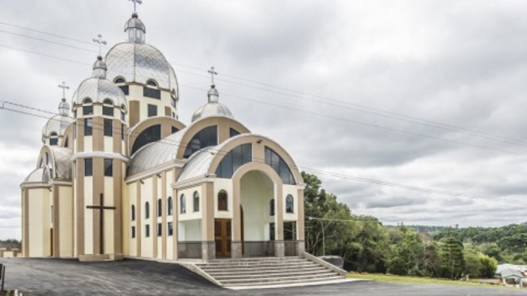 Одну з найбільших церков Бразилії збудували українці - фото 1