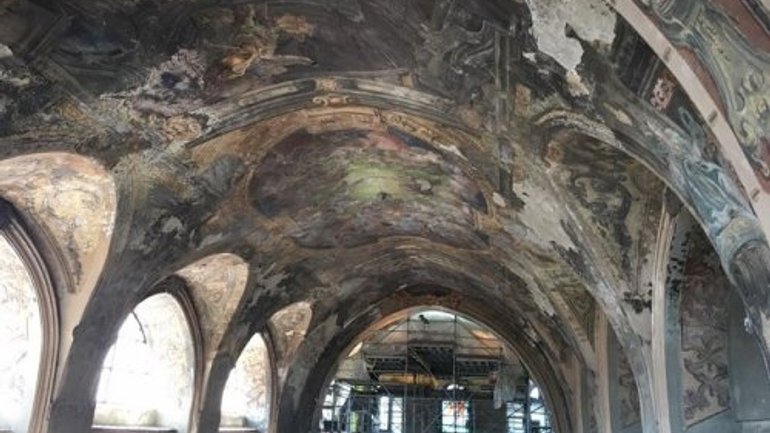 У гарнізонному храмі Львова оголосили про збір коштів на відновлення фресок XVІII ст, - фото 1