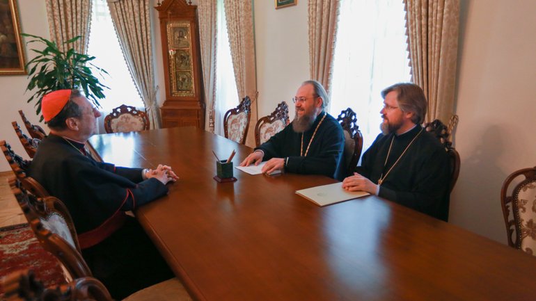 Апостольський Нунцій в Україні зустрівся з представниками УПЦ (МП) - фото 1
