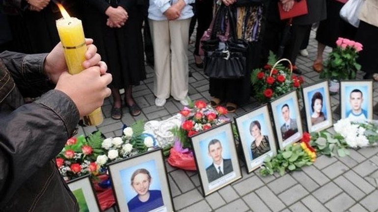 Во Львове сегодня поминают жертв Скниловской трагедии - фото 1
