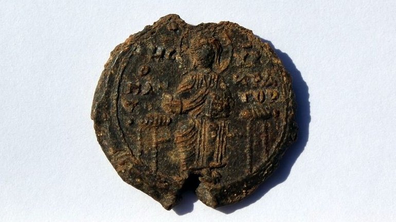 Археологи нашли старинную монастырскую печать святой Евфросинии - фото 1