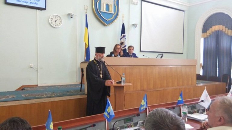 Почесним громадянином Житомира став священик УПЦ КП - фото 1