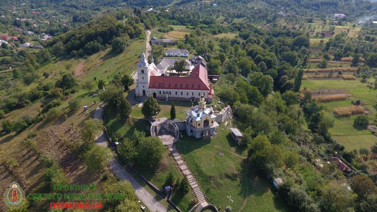 Імстичівський монастир з висоти пташиного польоту та історичний огляд - фото 1