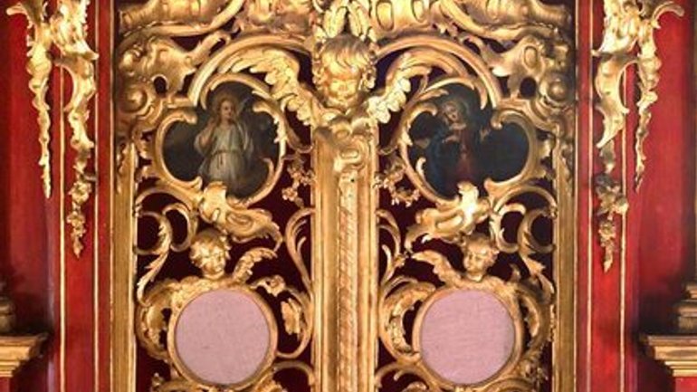 Завершено реставрацію унікальних Царських врат з Андріївської церкви у Києві - фото 1