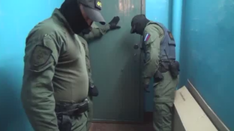 В Бахчисарае оккупанты устроили обыски в домах крымских татар - фото 1