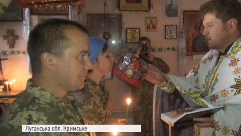 Military chaplains resume worship services in a local church in Krymske close to contact line in eastern Ukraine - фото 1