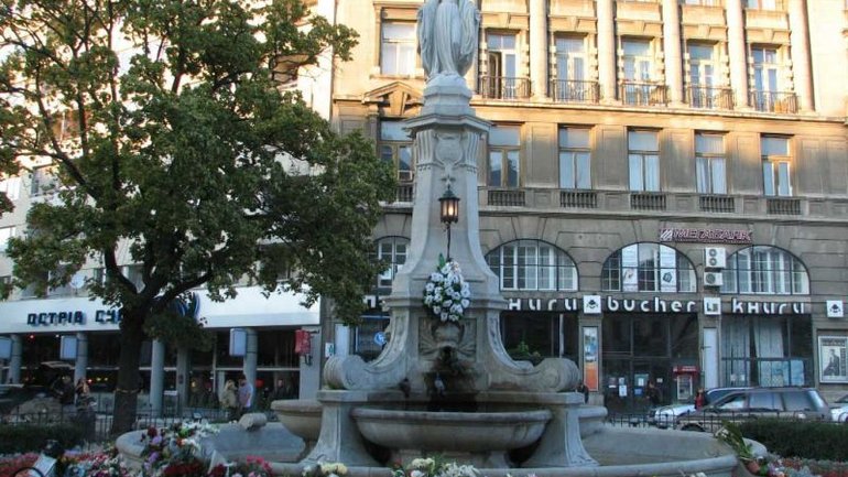 У Львові вичислили чоловіка, який  «замінував» фігуру Богородиці у центрі міста - фото 1