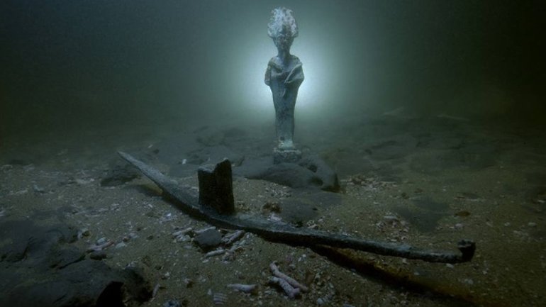 В Египте нашли ритуальную ладью бога Осириса и затонувшие древнеримские корабли - фото 1