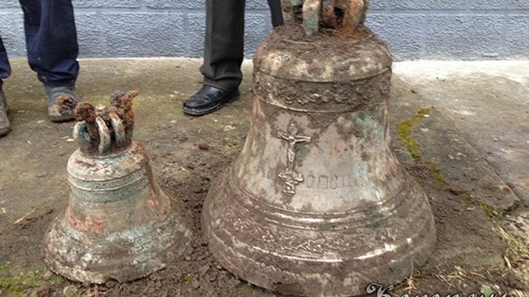 На Тернопільщині знайшли заховані в землі старовинні дзвони - фото 1