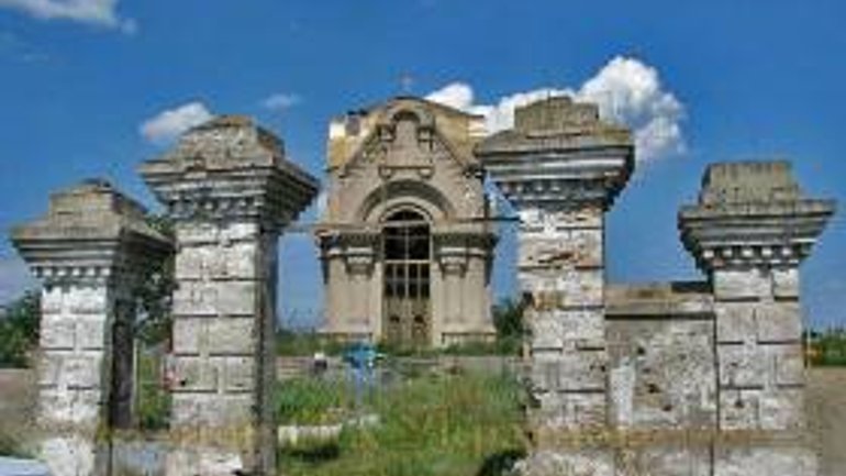 Єпископ УПЦ КП опікуватиметься цвинтарем періоду Кримської війни - фото 1