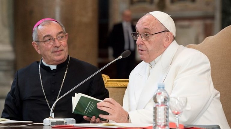 Папа Франциск объявил о скорой канонизации Павла VI - фото 1
