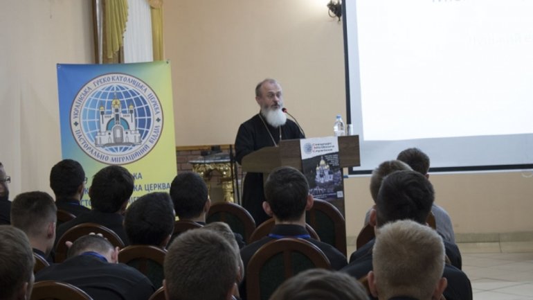 Екзарх Луцький закликав майбутніх священиків відроджувати УГКЦ на Волині - фото 1