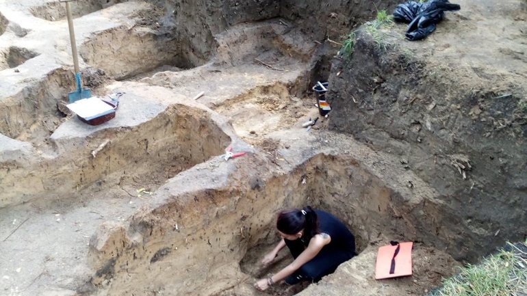 Археологи обнаружили в Чернигове необычное христианское кладбище - фото 1