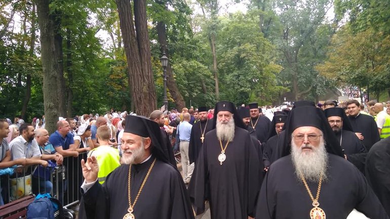 В УПЦ (МП) нарахували 250 тисяч учасників Хресної ходи - фото 1
