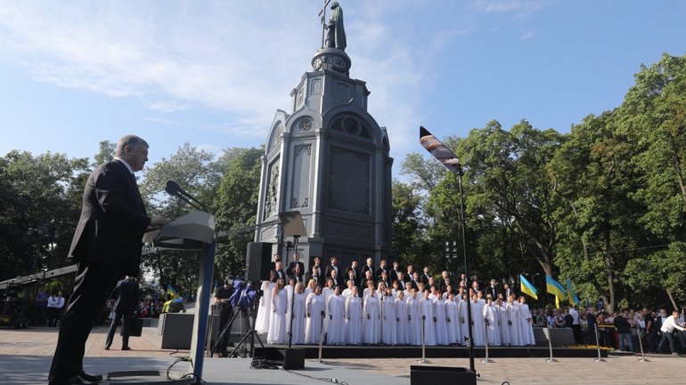 Все Церкви и религиозные организации Украины на Владимирской горке призвали к единству и миру - фото 1