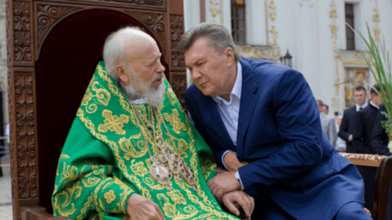 Після ревних молитов у Лаврах Янукович їздив до алтайських шаманів, - експерт - фото 1