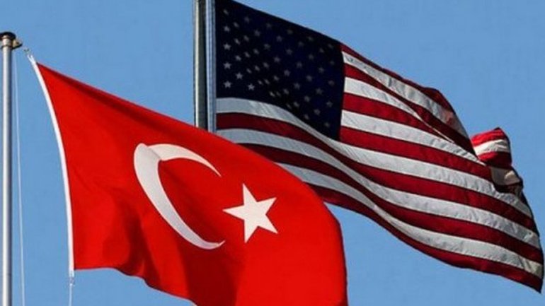 США збільшать економічний тиск, якщо Анкара не відпустить пастора - фото 1