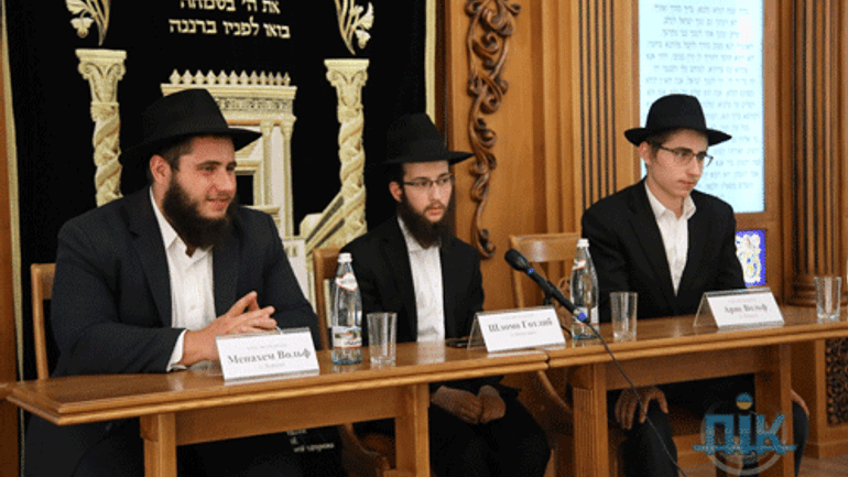Young rabbis told about their Mitzvah tank expedition across Kherson region - фото 1