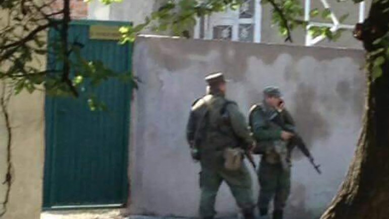 Боевики «ЛНР» устроили погром в доме молитвы баптистов в Брянке - фото 1