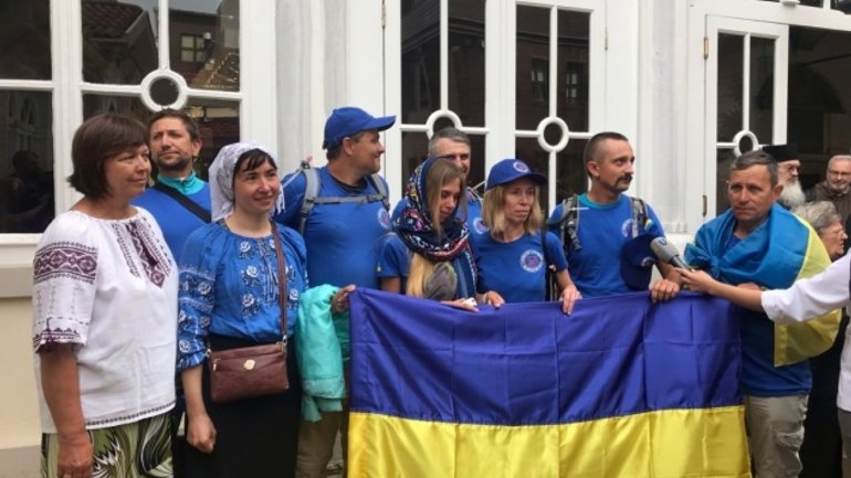 Паломники з України йшли пішки 47 днів до Стамбула, щоб потрапити на історичний Синод - фото 1