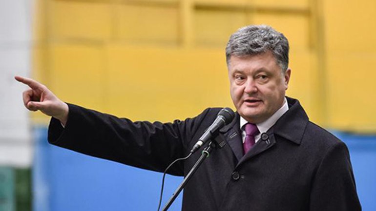 За «порєбрік»: Порошенко заявив, що РПЦ немає чого робити в Україні - фото 1