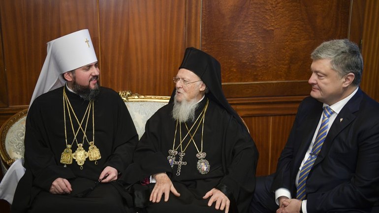 I pray for the church to continue to unite Ukraine with love and prayer - President to the Primate of the Orthodox Church of Ukraine - фото 1